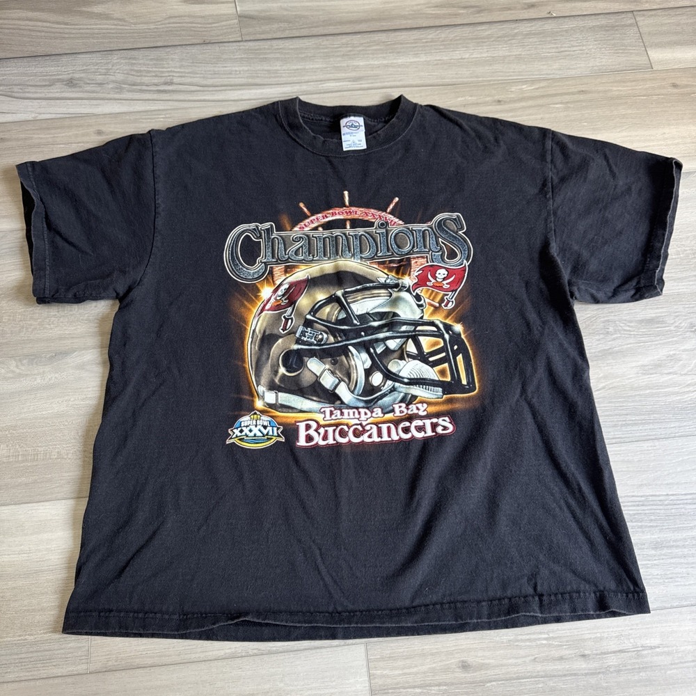 Vintage Tampa Bay Buccaneers Super bowl champions XXXVII Shirt Youth XL Runs Big